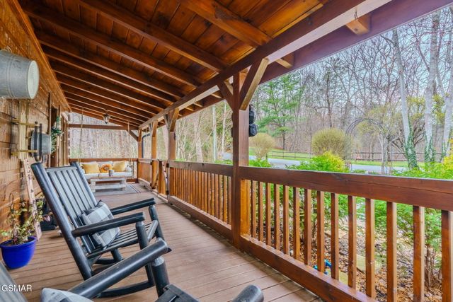 839 W Gold Dust, Pigeon Forge, TN 37863