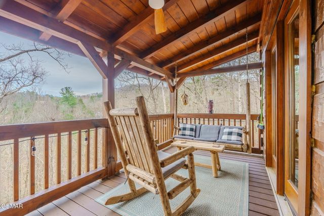 839 W Gold Dust, Pigeon Forge, TN 37863