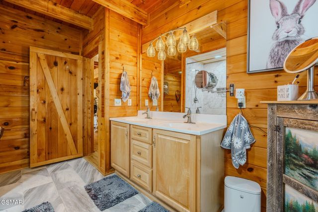 839 W Gold Dust, Pigeon Forge, TN 37863