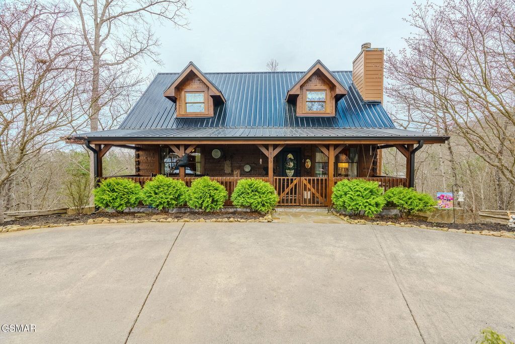 839 W Gold Dust, Pigeon Forge, TN 37863