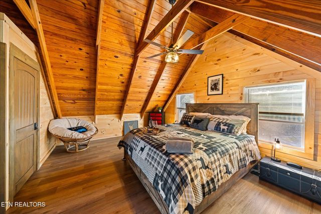 1427 Nordic Drive, Gatlinburg, TN 37738