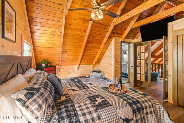 1427 Nordic Drive, Gatlinburg, TN 37738