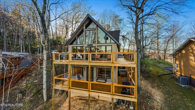 1427 Nordic Drive, Gatlinburg, TN 37738