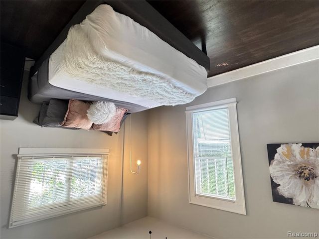 1202 Pershing Street, Flint, MI 48503