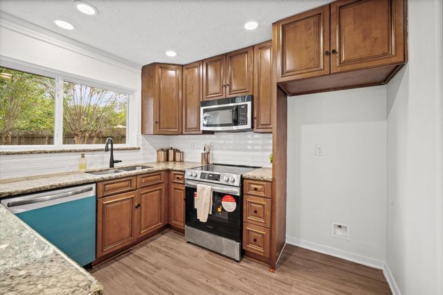 13711 Cologne Drive, Houston, TX 77065