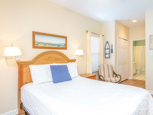 5 17th Place 4A, Tybee Island, GA 31328