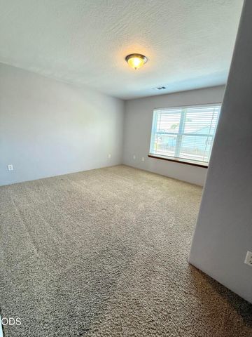 918 Win Way, Eagle Point, OR 97524