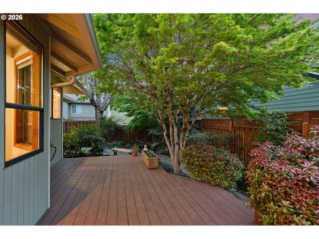 13821 Sw ASHBURY Ln, Portland, OR 97223