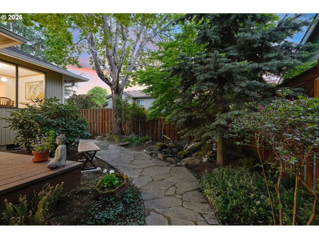 13821 Sw ASHBURY Ln, Portland, OR 97223