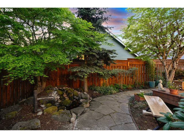 13821 Sw ASHBURY Ln, Portland, OR 97223