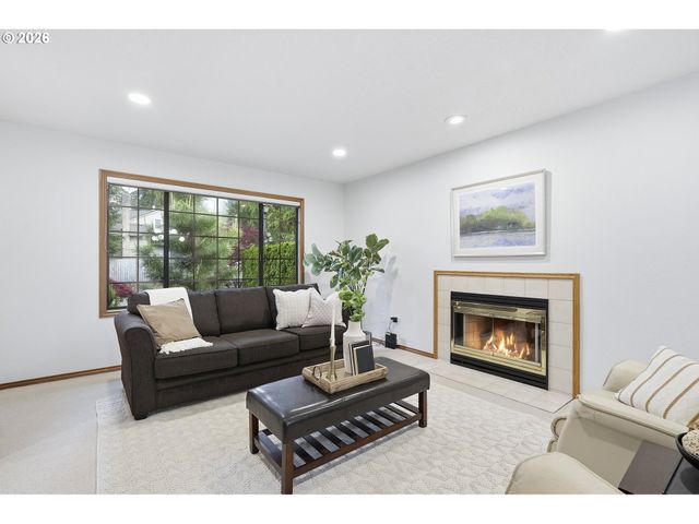 13821 Sw ASHBURY Ln, Portland, OR 97223