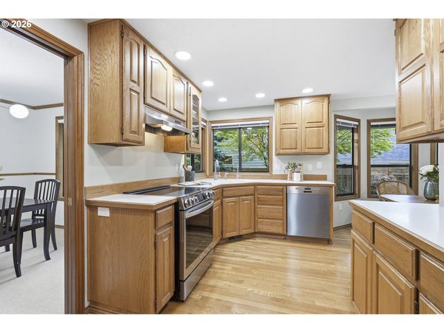 13821 Sw ASHBURY Ln, Portland, OR 97223