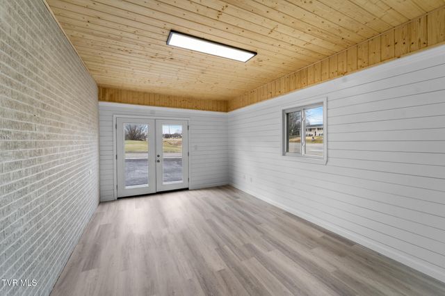 130 Utah Street, Bristol, VA 24201