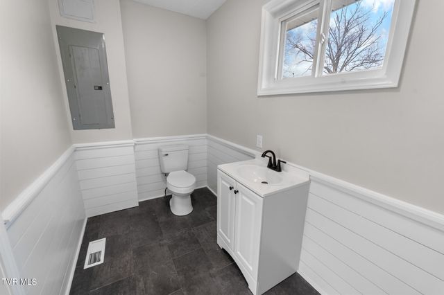 130 Utah Street, Bristol, VA 24201