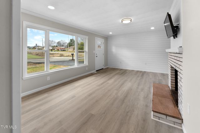 130 Utah Street, Bristol, VA 24201