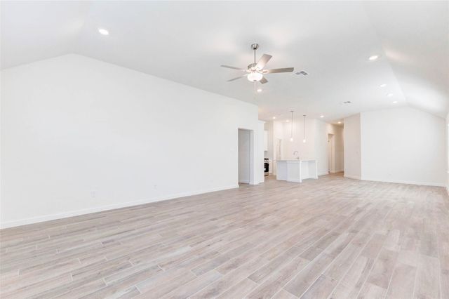 13214 Hayden Peak, Iowa Colony, TX 77583