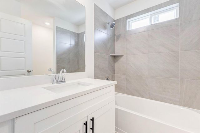 13214 Hayden Peak, Iowa Colony, TX 77583