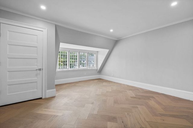 476 Heath Street, Brookline, MA 02467