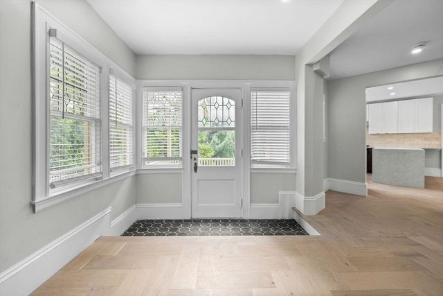 476 Heath Street, Brookline, MA 02467