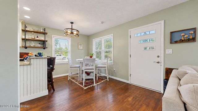 2300 Parkwood Rd, Louisville, KY 40214