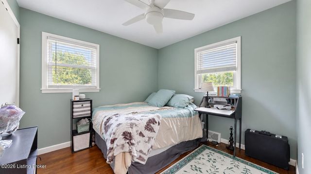 2300 Parkwood Rd, Louisville, KY 40214