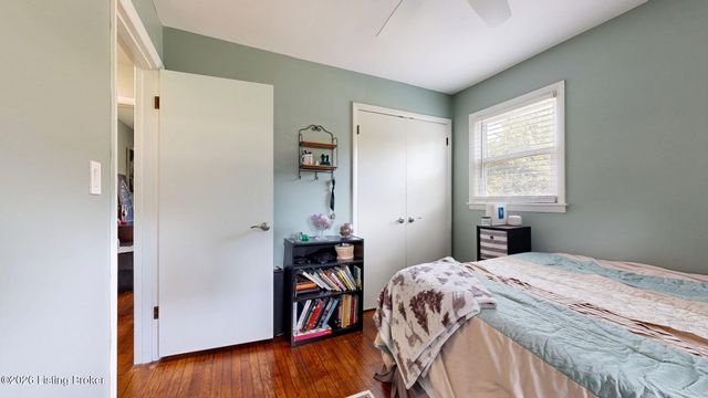 2300 Parkwood Rd, Louisville, KY 40214