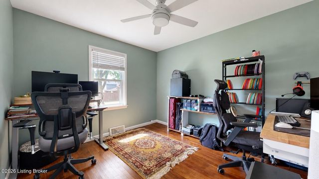 2300 Parkwood Rd, Louisville, KY 40214