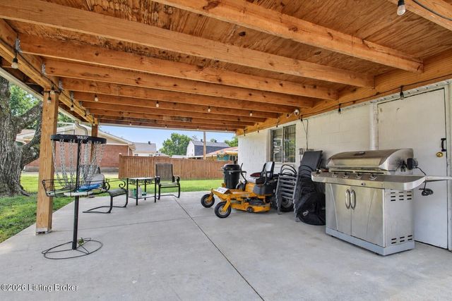 2300 Parkwood Rd, Louisville, KY 40214