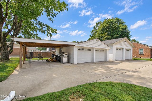 2300 Parkwood Rd, Louisville, KY 40214