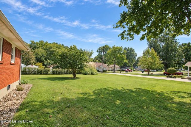 2300 Parkwood Rd, Louisville, KY 40214