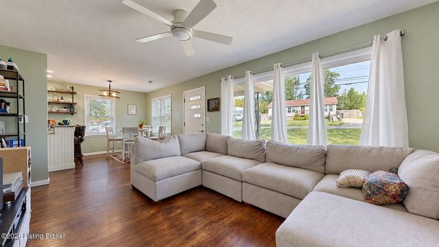 2300 Parkwood Rd, Louisville, KY 40214