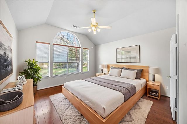 15207 Flameleaf Gardens Court, Cypress, TX 77433