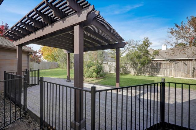 15207 Flameleaf Gardens Court, Cypress, TX 77433