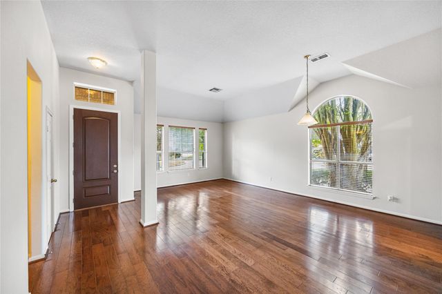 15207 Flameleaf Gardens Court, Cypress, TX 77433