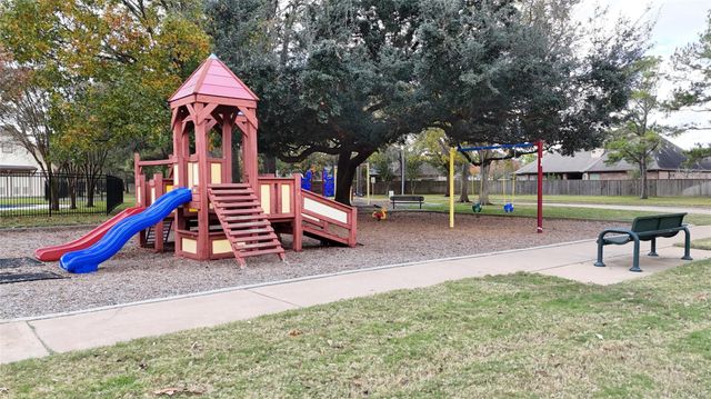 15207 Flameleaf Gardens Court, Cypress, TX 77433