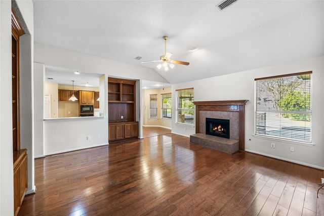 15207 Flameleaf Gardens Court, Cypress, TX 77433