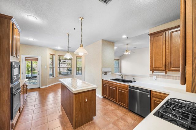 15207 Flameleaf Gardens Court, Cypress, TX 77433