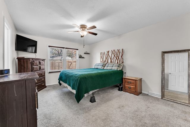 1651 W Lindberg Street, Springfield, MO 65807