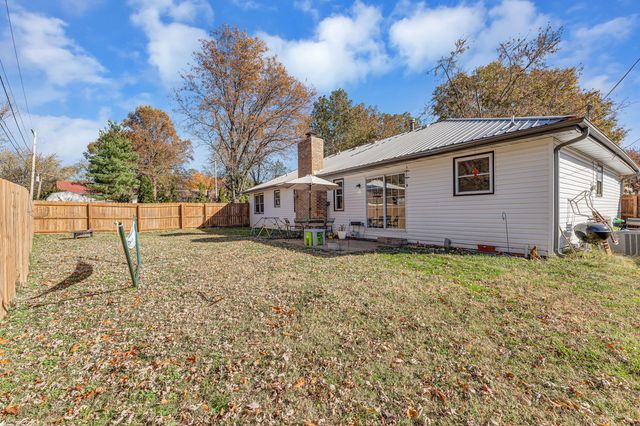 1651 W Lindberg Street, Springfield, MO 65807