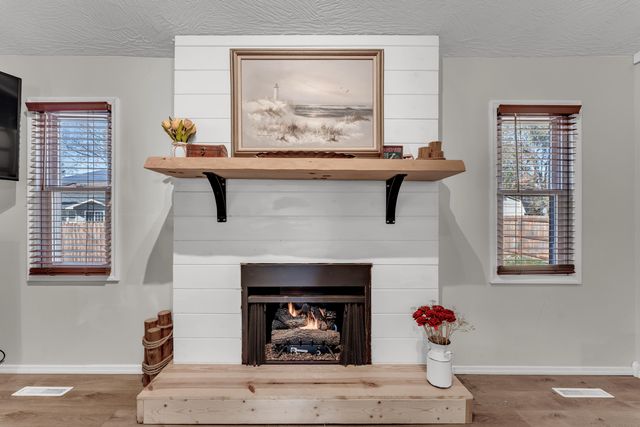 1651 W Lindberg Street, Springfield, MO 65807