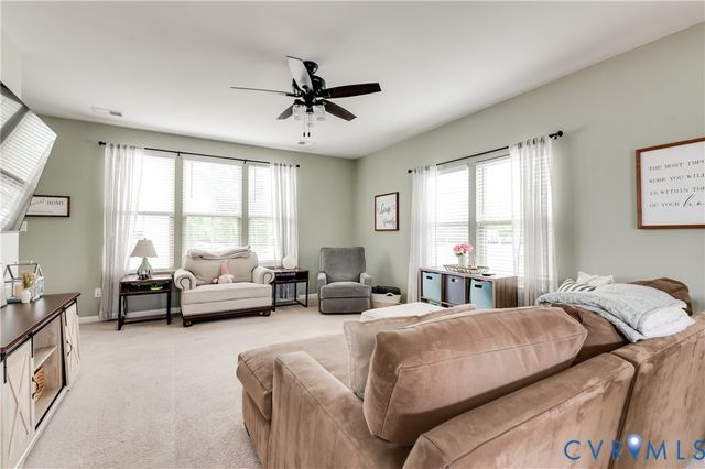 16524 Thornapple Aly, Moseley, VA 23120