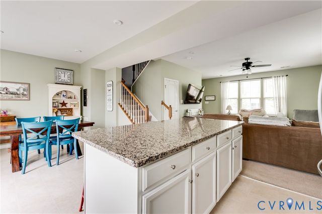 16524 Thornapple Aly, Moseley, VA 23120