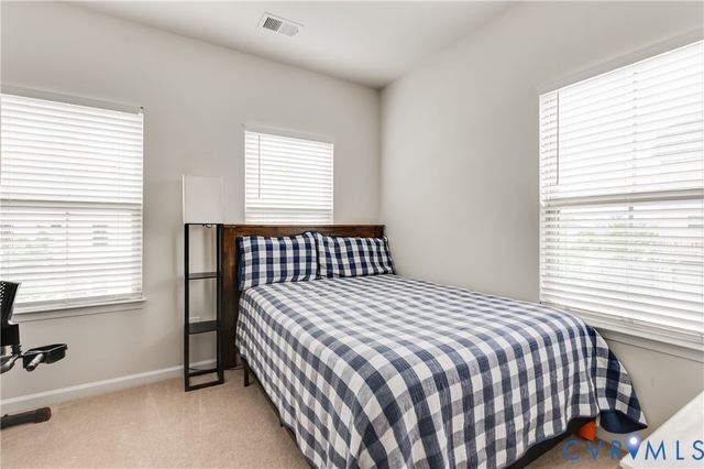 16524 Thornapple Aly, Moseley, VA 23120