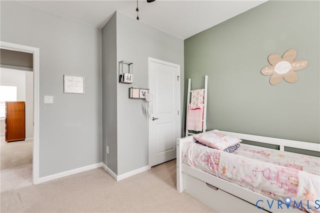 16524 Thornapple Aly, Moseley, VA 23120