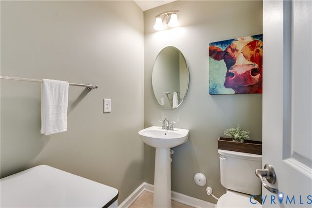 16524 Thornapple Aly, Moseley, VA 23120