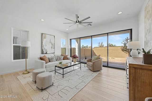 3718 E ROCHELLE Circle, Mesa, AZ 85213