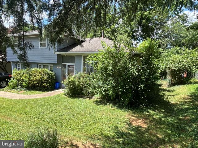 5823 FOLKSTONE RD, Bethesda, MD 20817