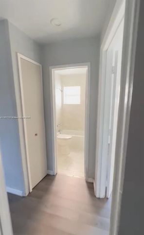 2864 NW 6th Ct 2, Fort Lauderdale, FL 33311