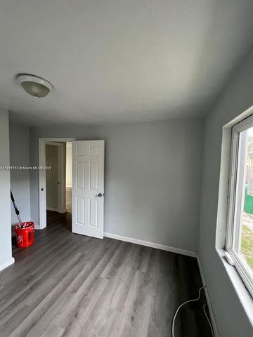 2864 NW 6th Ct 2, Fort Lauderdale, FL 33311