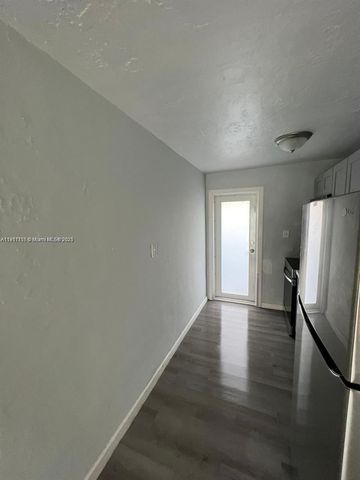 2864 NW 6th Ct 2, Fort Lauderdale, FL 33311